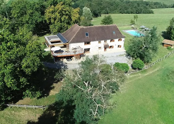 Bed & Breakfast D Hotes Azkena 3*